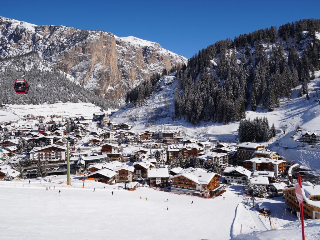 Sind die Dolomiten gut zu Skifahren oder Wandern?