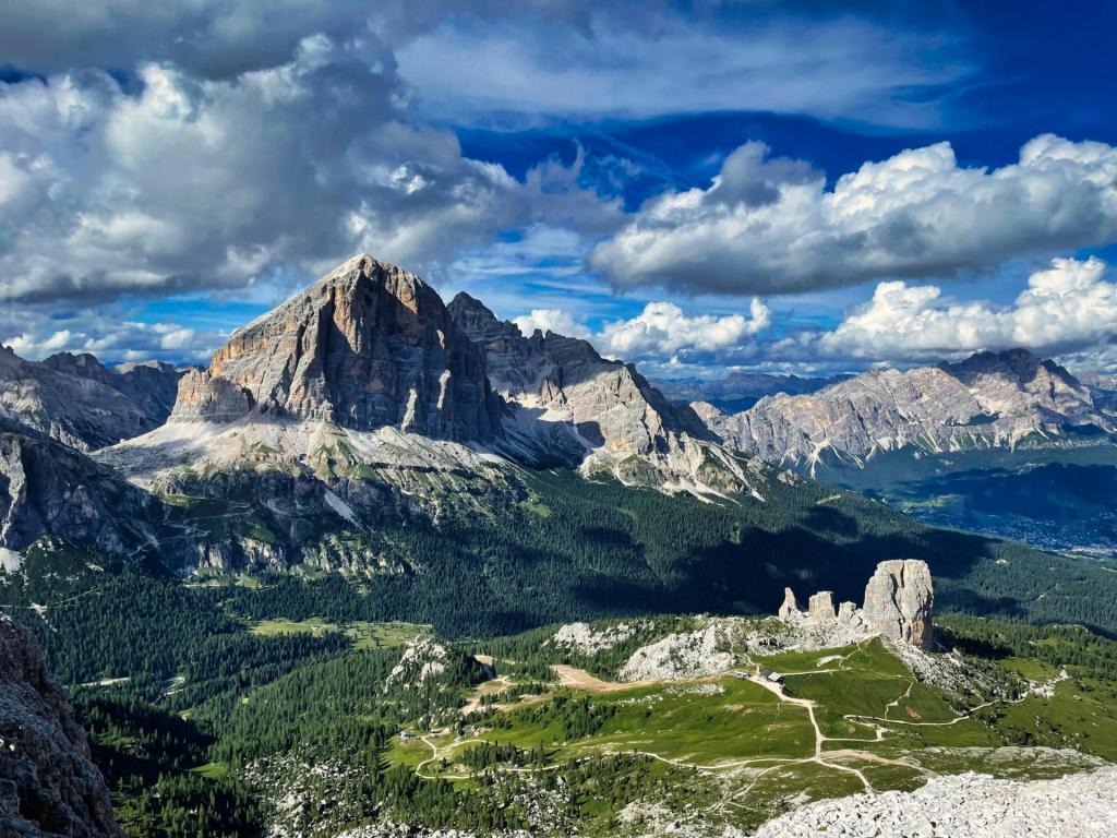 Cortina d’Ampezzo, Mountains